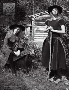 vogue-italia-october-2013_lose-in-the-country_(4).thumb.jpg.3f5ea24d342fc03a358f7015dd3e454a.jpg