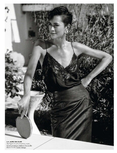 vogue-paris-02-2021_by_inez-vinoodh10.thumb.jpg.7c1d2953ca5d078f3546bacdd166019c.jpg