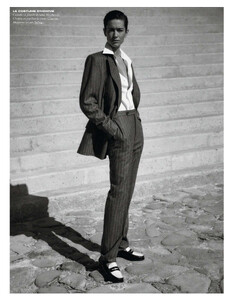vogue-paris-02-2021_by_inez-vinoodh20.thumb.jpg.d52fb12bc5e8a96db09d9706827517d7.jpg