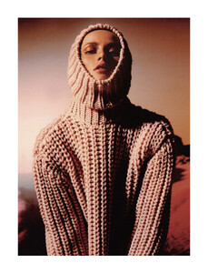 vogue-paris-10-2020_by_carlijn-jacobs19.thumb.jpg.0e6caa8a99f653f50c7ffa7eccad000d.jpg