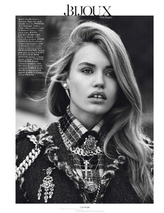 vogue-paris-2013-aout-93.thumb.jpg.5b84b3b96ed2ccb3b4dabbf452071689.jpg
