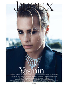 vogue-paris-2013-decembre-2012-janvier-121.thumb.jpg.27564a972871e4ebb17123b56a00d16d.jpg