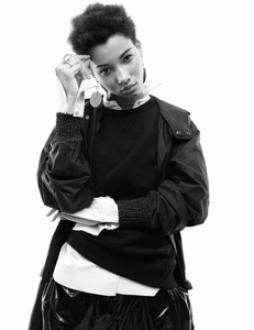 vogue-paris-february-2016_by-amy-troost_(2).thumb.jpg.a74d4f6e391eacb9ecdae53b2a0fd4f0.jpg