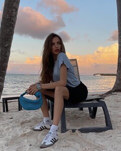 xenia_324692558_696720608835901_1885790469368683197_n.thumb.jpg.dd2d0dc7ac274d90c9a61c78a205797e.jpg
