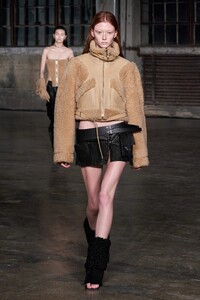 00002-Dion-Lee-Fall-22-RTW-details-credit-Gorunway.thumb.jpg.f58fe1c5d213d0bee5d083ab3adee452.jpg