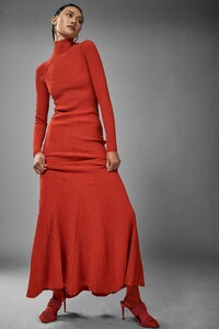 00003-J-Mendel-Fall-22-RTW-New-York-credit-Henry-Lopez-Photography.thumb.jpg.0491b349b5411c2e6dd9cc29080c7106.jpg