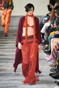 00005-etro-fall-22-ready-to-wear-milan-credit-gorunway.thumb.jpg.0f6139001e532ed6d64eea6a0fa1e0ea.jpg