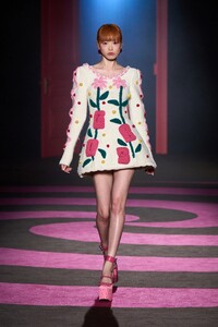 00005-gcds-fall-2022-ready-to-wear-milan-credit-brand.thumb.jpg.acaeadcbc5fe62db120ef725e72be423.jpg