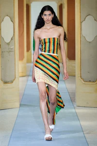 00007-dsquared2-spring-2023-ready-to-wear-credit-gorunway.jpg