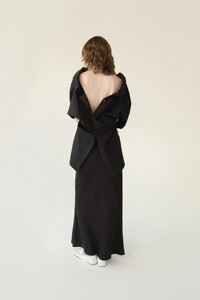 00007-eudon-choi-resort-2024-credit-brand.jpg
