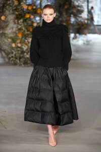 00014-Jason-Wu-Collection-Fall-22-RTW-New-York-credit-Alessandro-Lucioni-Gorunway.thumb.jpg.4d6f257b6200836bebc0f9547e4b7061.jpg