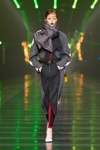 00020-ferrari-fall-2022-ready-to-wear-milan-credit-filippo-fior-gorunway.thumb.jpg.fae45684047c0d3b5d84606299541c2a.jpg