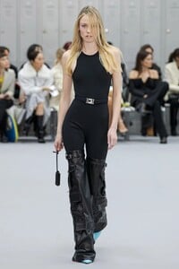 00021-coperni-fall-2022-ready-to-wear-paris-credit-brand.thumb.jpg.c9ca52f9517d72ade4dbacde25178d2f.jpg