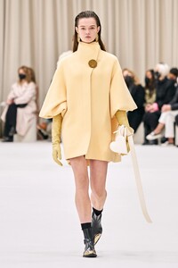 00033-jil-sander-fall-2022-ready-to-wear-milan-credit-alessandro-lucioni-gorunway.thumb.jpg.6f50b47d13a031c23c37fd7463292fb5.jpg