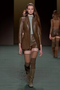 00036-hermes-fall-2022-ready-to-wear-paris-credit-alessandro-lucioni-gorunway.thumb.jpg.b29ea90a835200aaec038db769b29f7f.jpg