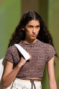 00048-hermes-spring-2023-ready-to-wear-details-credit-gorunway.jpg