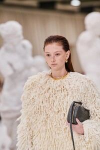 00058-jill-sander-fall-2022-details-ready-to-wear-credit-Gorunway.thumb.jpg.c5b4c290af39ae440a1f6189f8e8cb2f.jpg