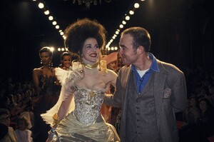 Suzanne Von Aichinger Christian Lacroix SS HC 1993 _9.jpg