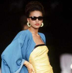 Karla Otis for Emanuel Ungaro RTW SS 1988.jpg