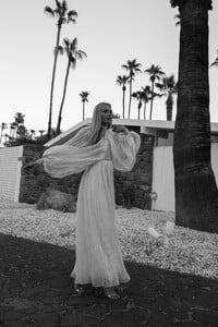 L'eto-Bridal-Wedding-Gowns-Palm-Springs-Collection_-6-3.jpg