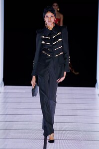 1209667363_MoschinoF22021.thumb.jpg.89bf9c4de3b68f8b9a41f705a9bc14a6.jpg