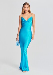 1245076136_CarolineKelley-SER.O.YO2023MassimoSilkGown(Turquoise)230517_PF23LB_ECOM_SET2_SHOT_03_0249.thumb.jpg.c404d4cd8d05361ed6ea913495ec70a9.jpg