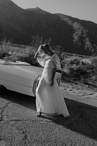 L'eto-Bridal-Wedding-Gowns-Palm-Springs-Collection_-13-4.jpg
