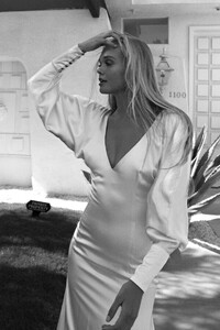 L'eto-Bridal-Wedding-Gowns-Palm-Springs-Collection_-12.jpg