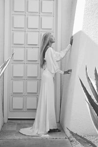 L'eto-Bridal-Wedding-Gowns-Palm-Springs-Collection-Piece-14_-6.jpg