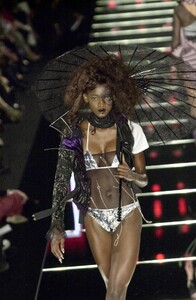 2048414516_oluchionweagbaga0123--.thumb.jpg.445dc06e10db4b15b29b88585c1000ef.jpg
