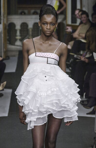 2048464093_oluchionweagbalf0124-.thumb.jpg.c4aed279e7220d9f27754767c64368ff.jpg