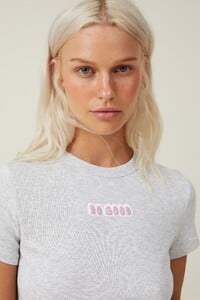 2052773-200-4.jpg