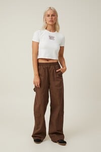 2056080-37-2.jpg