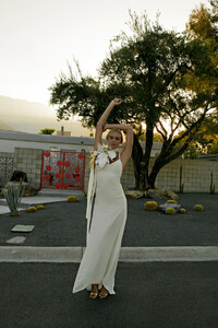 L'eto-Bridal-Wedding-Gowns-Palm-Springs-Collection_-17-1.jpg