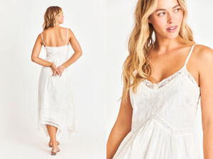 2098646308_CarolineKelley-LoveShackFancy2023BeltanaMaxiDress(AntiqueWhite)2.thumb.jpg.a5c468f91a27d2cfffe5fcc52ca49cc5.jpg