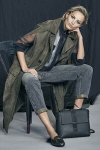 Brunello+Cucinelli+Fall+2017+Womenswear.jpg