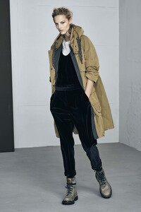 26-bruno-cucinelli-fall-2017-lookbook.jpg
