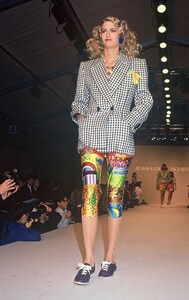 308799882_laetitiascherrerjs9174.thumb.jpg.47dfcd43d8cc6d0012199286fc3b11bf.jpg
