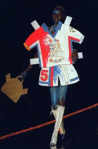 461619057_alekwekga0024-.thumb.jpg.33ab8eb2bc06da0ee1e5d9a06358a8b9.jpg