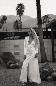 L'eto-Bridal-Wedding-Gowns-Palm-Springs-Collection_-45.jpg