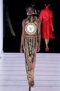 528104721_MoschinoF22013.thumb.jpg.9ccc1bc0a6d6879bcbfff645bf421780.jpg