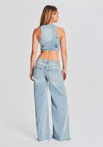 852367177_CarolineKelley-SER.O.YO2023DallasDenimJumpsuit(Coastline)230517_PF23LB_ECOM_SET2_SHOT_10_1053_eComm.thumb.jpg.55e9e8c526aadea39b66cad4d7c02909.jpg