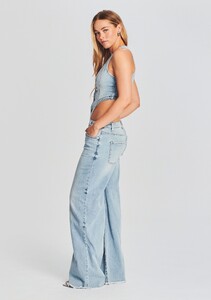 910028400_CarolineKelley-SER.O.YO2023DallasDenimJumpsuit(Coastline)230517_PF23LB_ECOM_SET2_SHOT_10_1023_eComm.thumb.jpg.600618667e6568241b7abb7897c1dd36.jpg