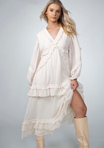 CHATEAUVINTAGESPOTMAXIDRESSBYTHREEOFSOMETHINGAUSTRALIA1_1800x1800.jpg