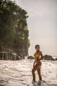 Fashion-Swimwear-photographer-Bali-Glen-Krohn-with-Caitlyn-North-lewis-46.thumb.jpg.2acd5015944f98fc9109cb15df17717f.jpg