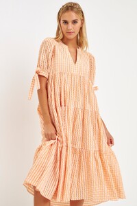 HN657D_ORANGE_006_1280x.jpg