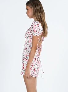 Havena_mini_dress_white-floral_03.jpg