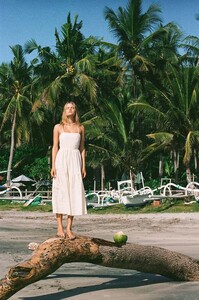 Instagramable-off-white-linen-dress_5000x.jpg