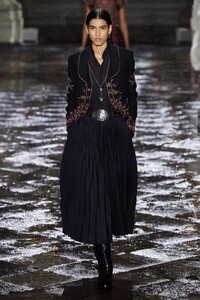 Jenniffer-Matias-christian-dior-resort-2024-credit-gorunway.jpg.jpeg