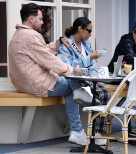 Leona-Lewis---Spotted-at-coffee-shop-Coffee-and-Plants-in-Los-Angeles-15.jpg